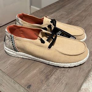 HEY DUDE | Wendy *Rose Flower* | Size 9